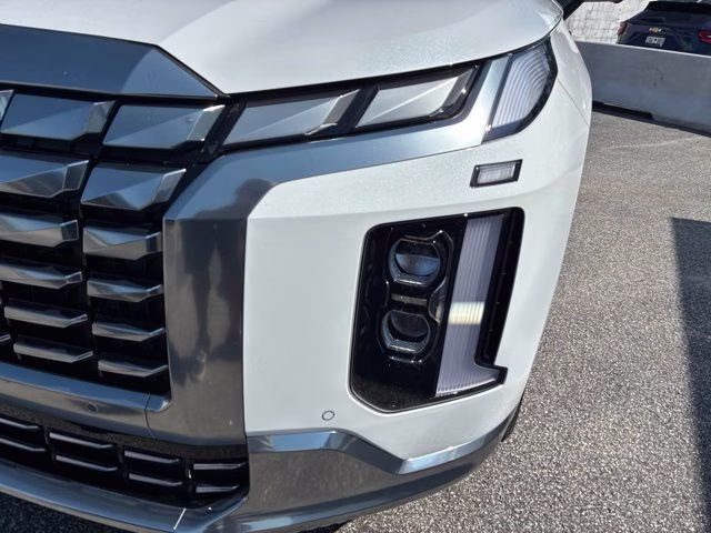 2025 Hyper White Hyundai Palisade Calligraphy FWD SUV