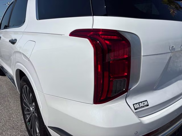 2025 Hyper White Hyundai Palisade Calligraphy FWD SUV
