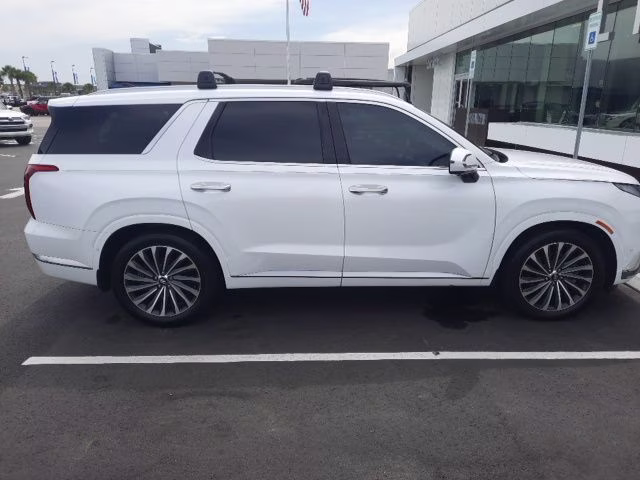2025 Hyper White Hyundai Palisade Calligraphy FWD SUV