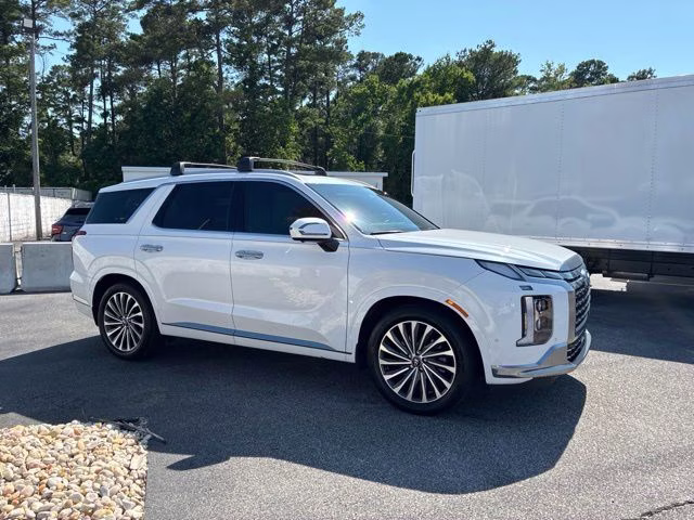2025 Hyper White Hyundai Palisade Calligraphy FWD SUV
