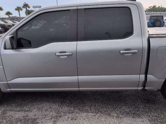 2022 Iconic Silver Metallic Ford F-150 XL RWD Truck