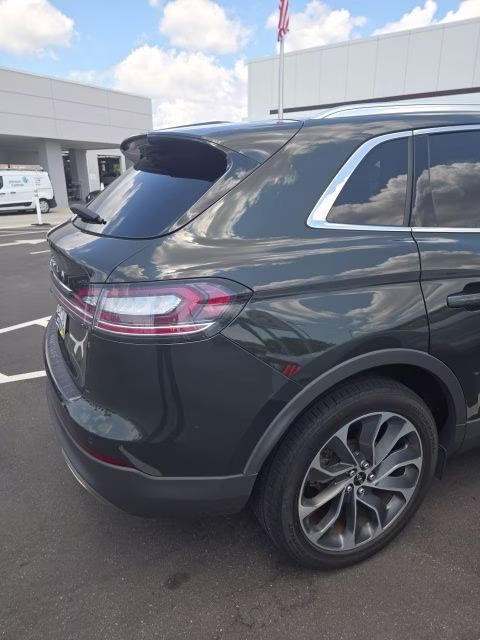 2023 Green Metallic Lincoln Nautilus Reserve FWD SUV