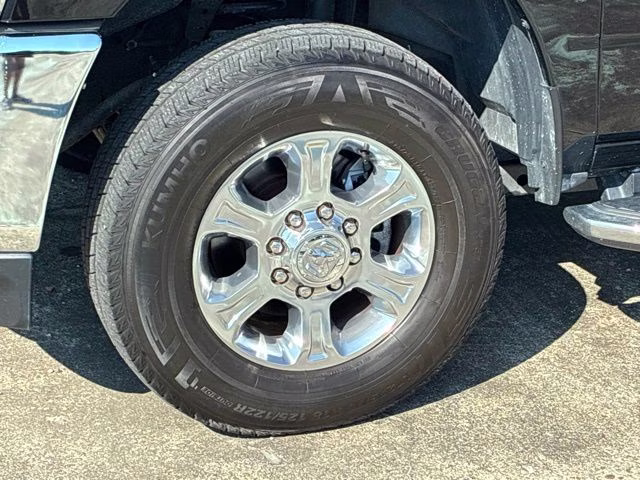 2024 Diamond Black Crystal Pearlcoat Ram 2500 Big Horn 4X4 Truck