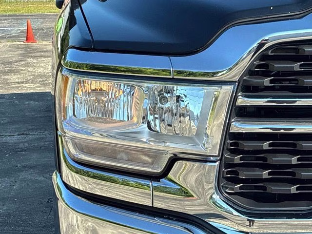 2024 Diamond Black Crystal Pearlcoat Ram 2500 Big Horn 4X4 Truck
