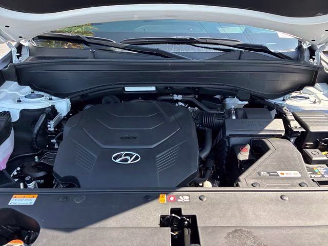 2025 Hyper White Hyundai Palisade Calligraphy FWD SUV