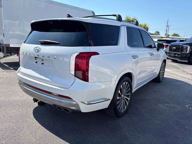 2025 Hyper White Hyundai Palisade Calligraphy FWD SUV