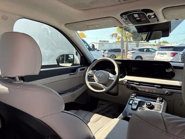 2025 Hyper White Hyundai Palisade Calligraphy FWD SUV