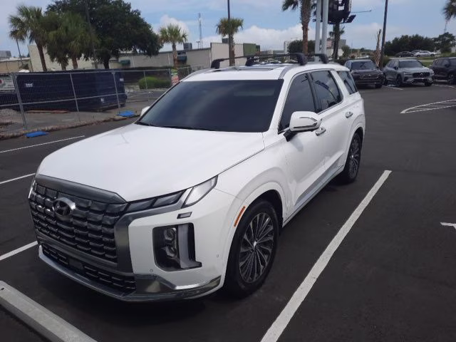 2025 Hyper White Hyundai Palisade Calligraphy FWD SUV