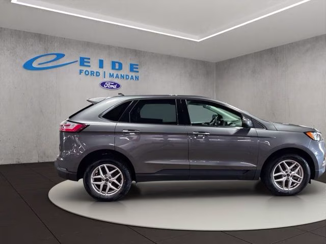 2024 Gray Metallic Ford Edge SEL AWD SUV
