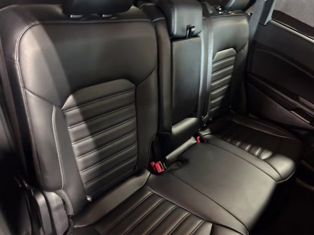 2024 Gray Metallic Ford Edge SEL AWD SUV