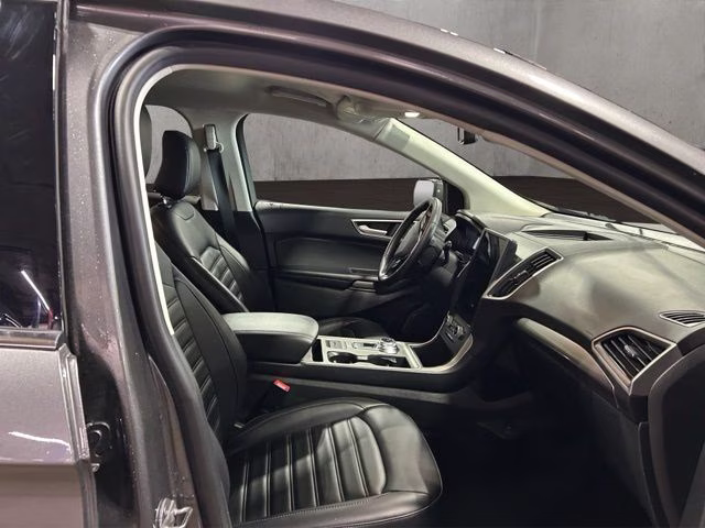 2024 Gray Metallic Ford Edge SEL AWD SUV