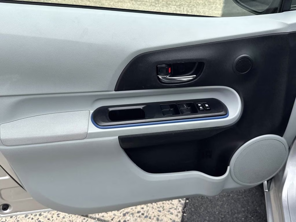 2013 Classic Silver Metallic Toyota Prius c Two FWD Hatchback