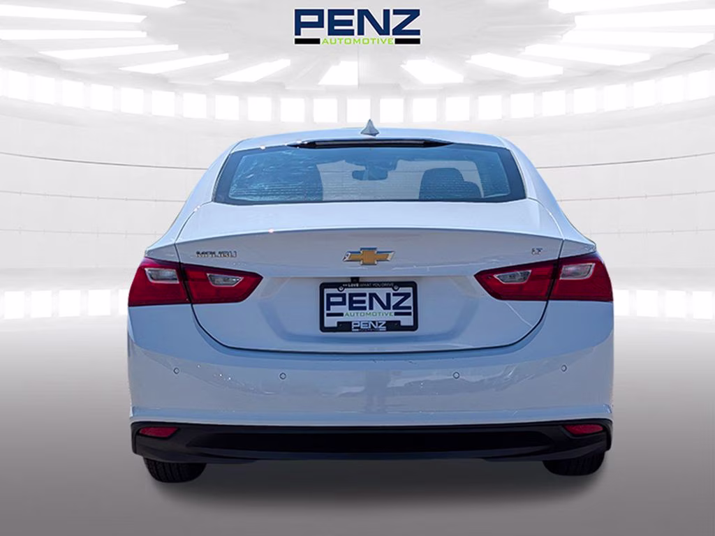 2024 Summit White Chevrolet Malibu LT FWD Sedan