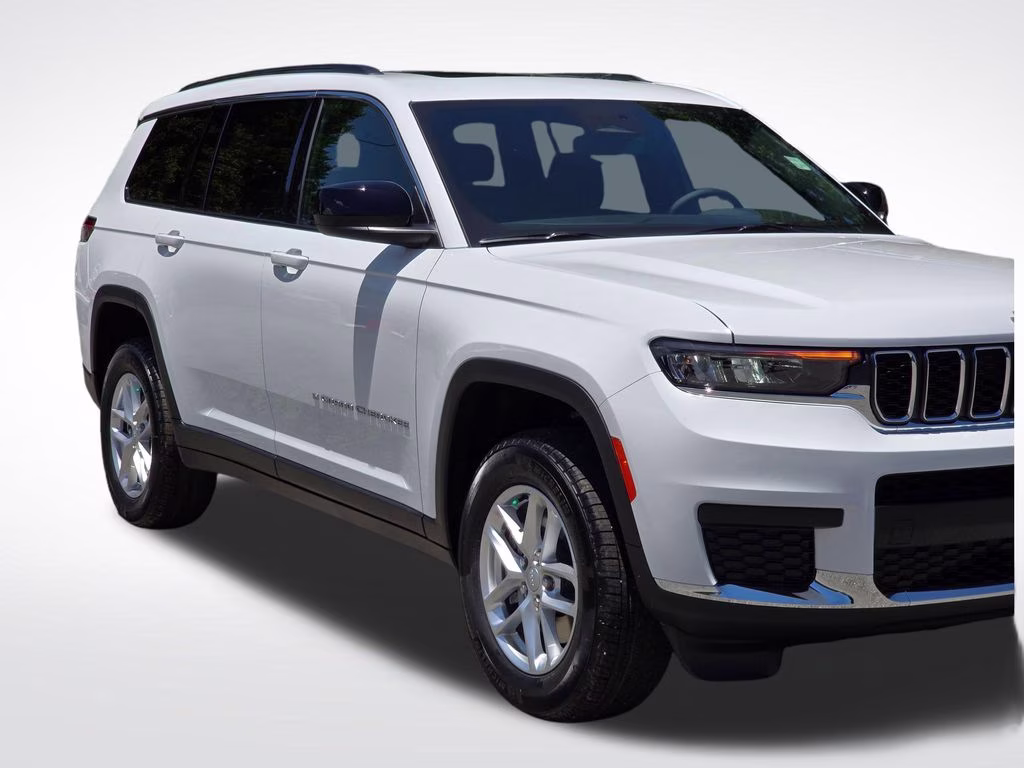 2026 Bright White Clearcoat Jeep Grand Cherokee L Laredo X 4X4 SUV