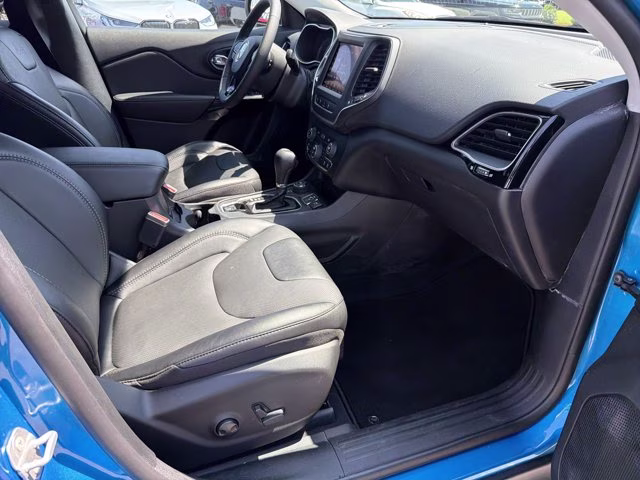 2023 Hydro Blue Pearlcoat Jeep Cherokee Altitude Lux 4X4 SUV