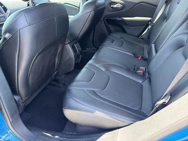 2023 Hydro Blue Pearlcoat Jeep Cherokee Altitude Lux 4X4 SUV