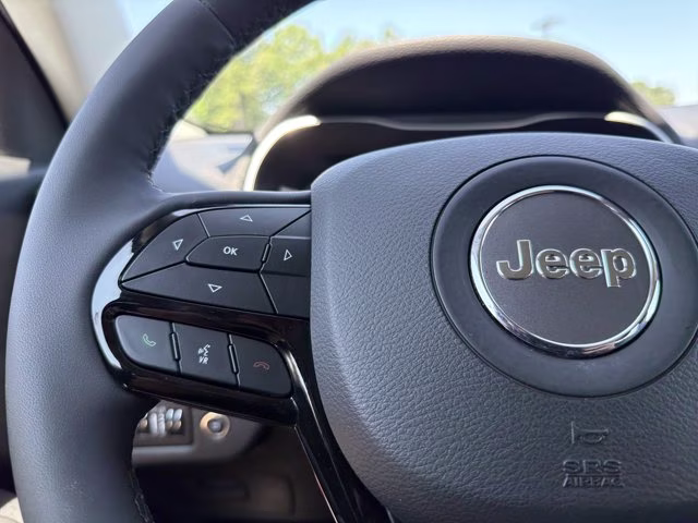 2023 Hydro Blue Pearlcoat Jeep Cherokee Altitude Lux 4X4 SUV