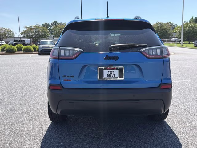 2023 Hydro Blue Pearlcoat Jeep Cherokee Altitude Lux 4X4 SUV