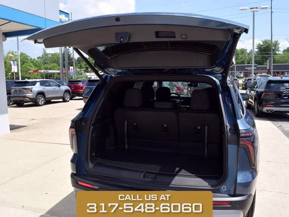 2026 Lakeshore Blue Chevrolet Traverse LT FWD SUV