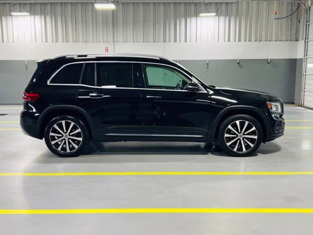 2021 Black Mercedes-Benz GLB GLB 250 FWD SUV