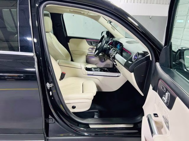 2021 Black Mercedes-Benz GLB GLB 250 FWD SUV