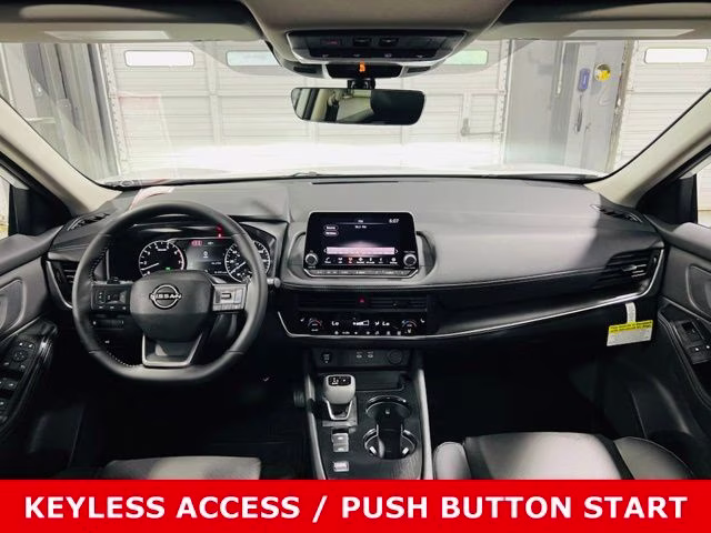 2026 Everest White Pearl Tricoat Nissan Rogue Dark Armor FWD SUV