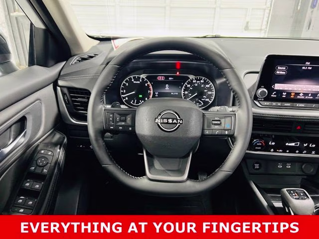 2026 Everest White Pearl Tricoat Nissan Rogue Dark Armor FWD SUV