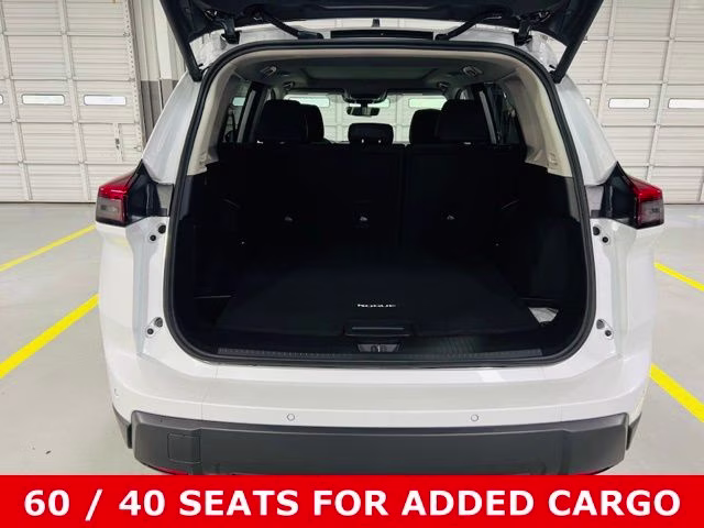 2026 Everest White Pearl Tricoat Nissan Rogue Dark Armor FWD SUV