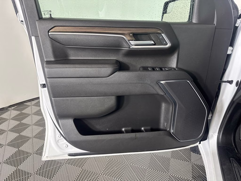 2023 Summit White Chevrolet Silverado 1500 LT RWD Truck