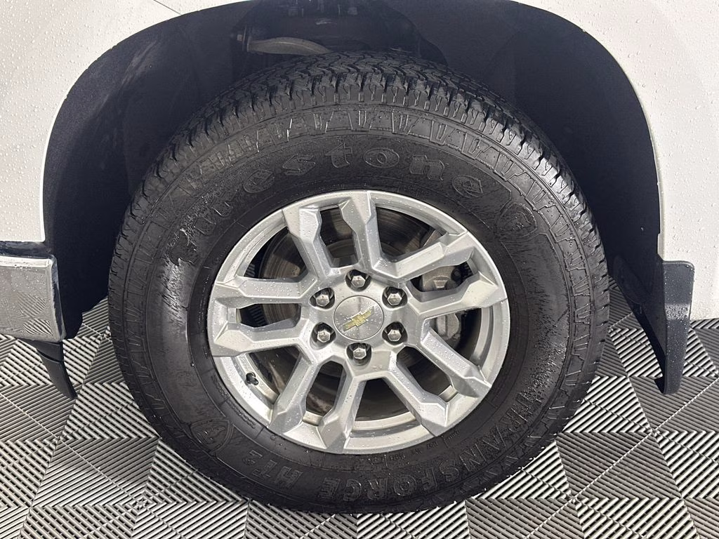 2023 Summit White Chevrolet Silverado 1500 LT RWD Truck