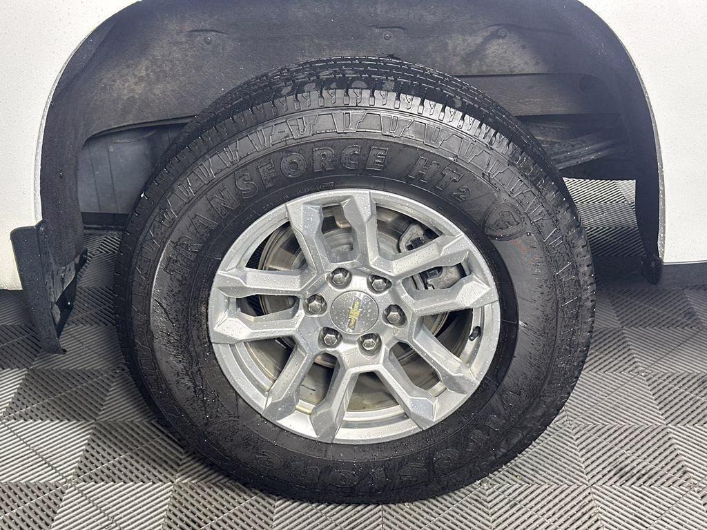 2023 Summit White Chevrolet Silverado 1500 LT RWD Truck