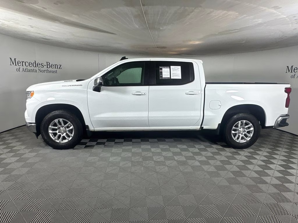 2023 Summit White Chevrolet Silverado 1500 LT RWD Truck