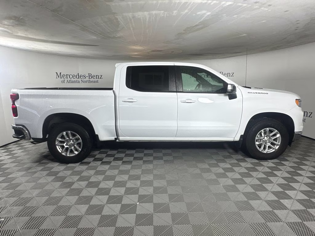 2023 Summit White Chevrolet Silverado 1500 LT RWD Truck