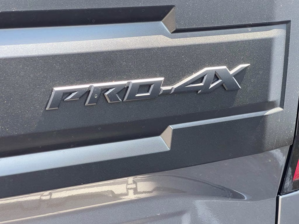 2026 Gun Metallic Nissan Frontier PRO-4X 4X4 Truck