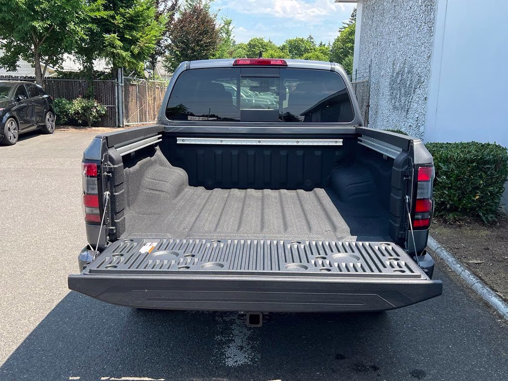 2026 Gun Metallic Nissan Frontier PRO-4X 4X4 Truck