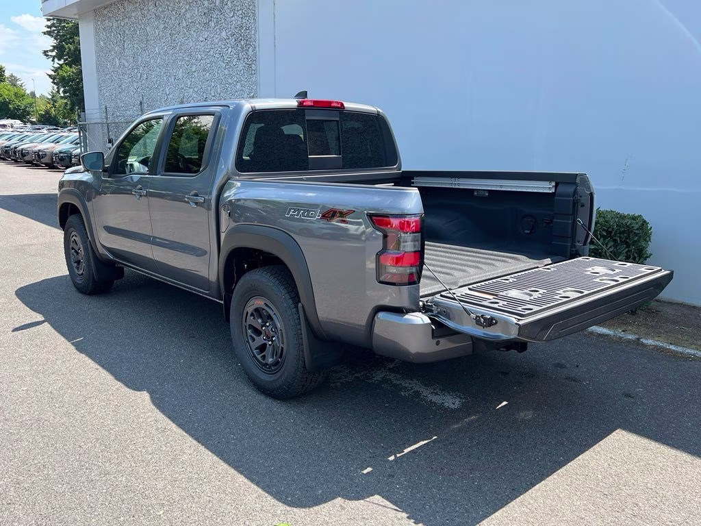 2026 Gun Metallic Nissan Frontier PRO-4X 4X4 Truck