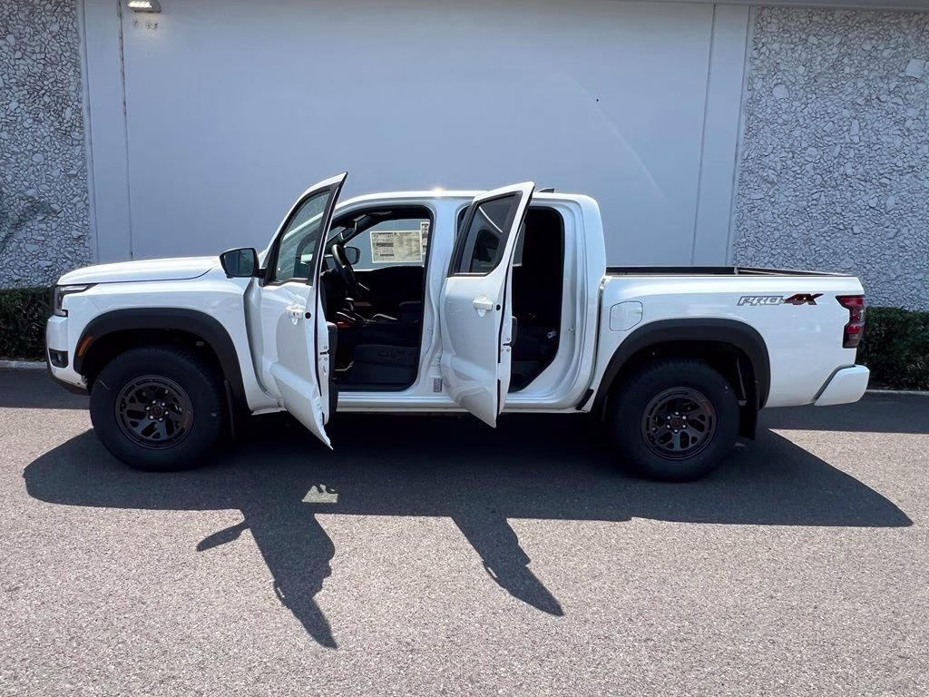 2026 Glacier White Nissan Frontier PRO-4X 4X4 Truck