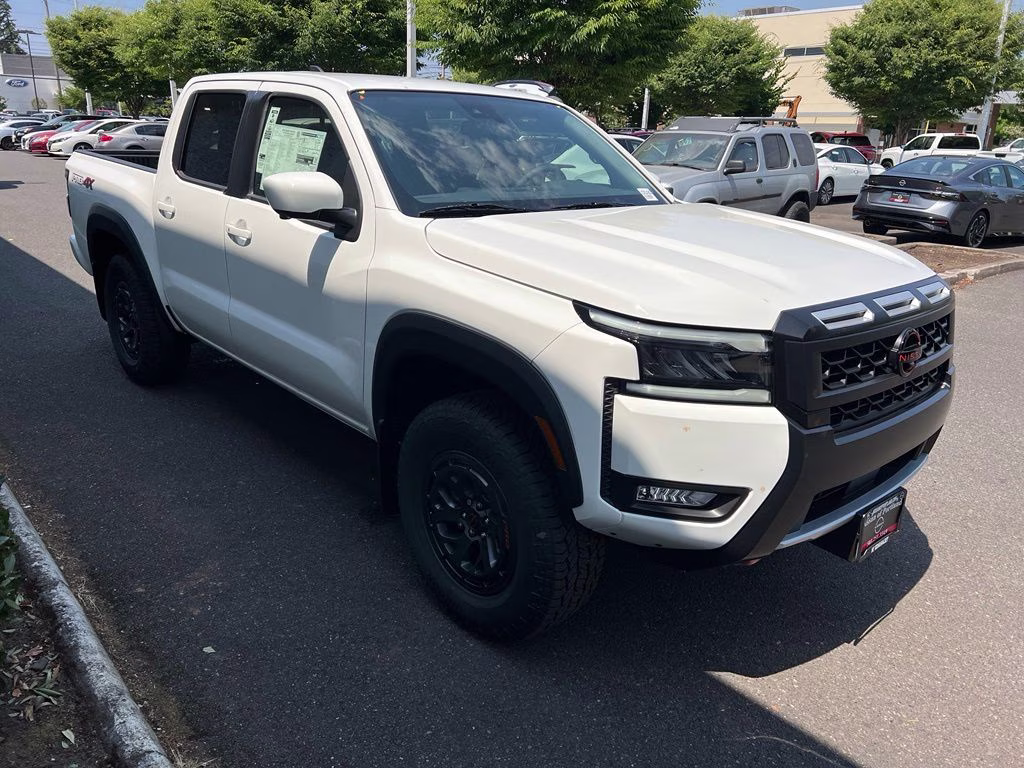 2026 Glacier White Nissan Frontier PRO-4X 4X4 Truck