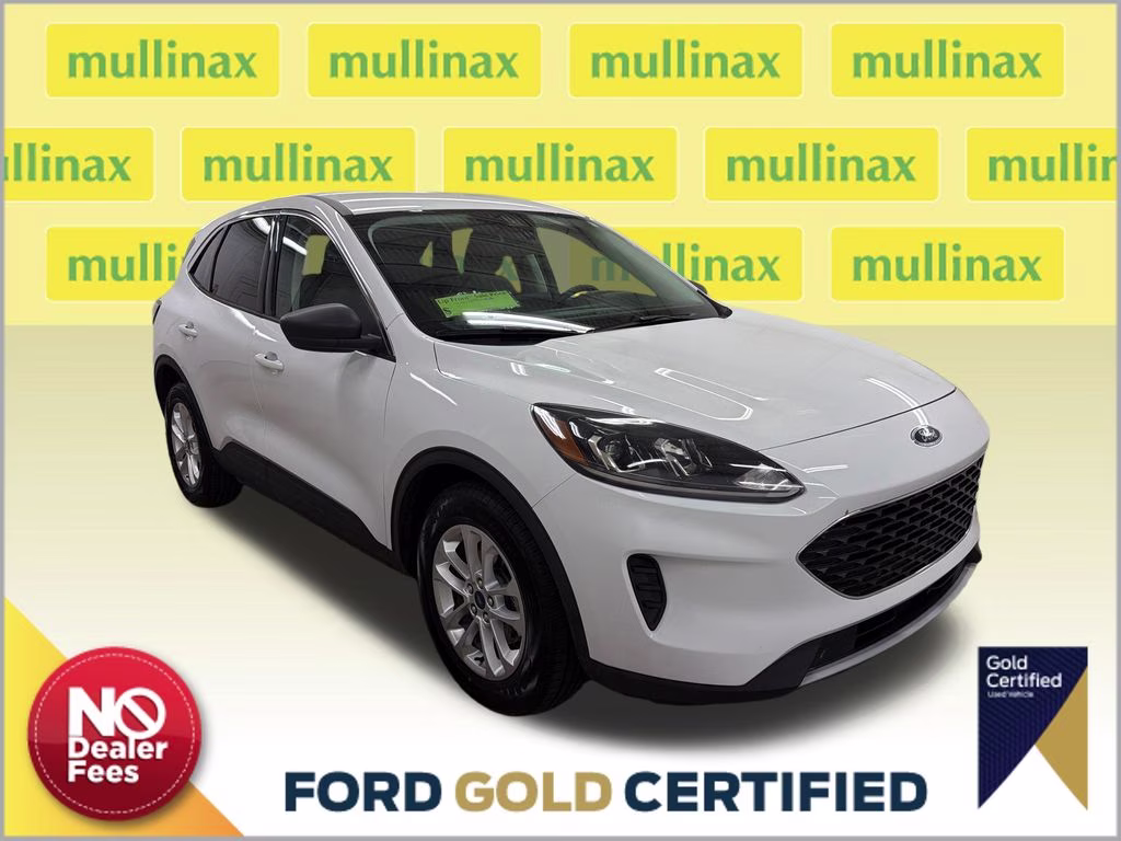 2022 Oxford White Ford Escape SE FWD SUV