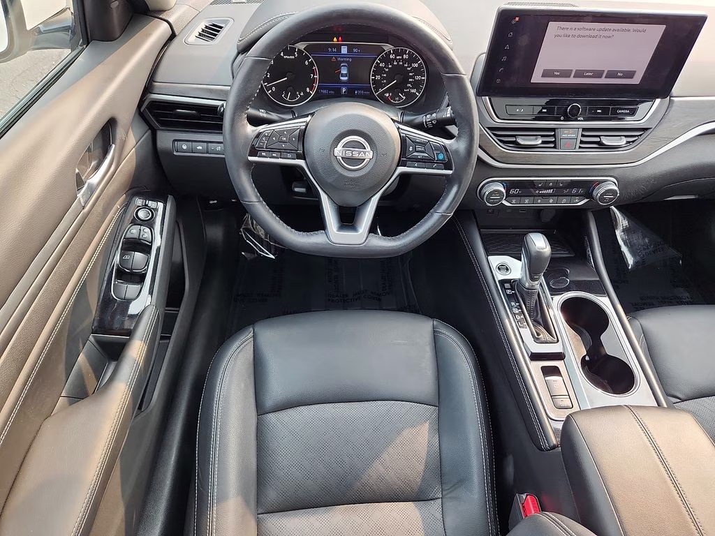 2023 Pearl White Tricoat Nissan Altima 2.5 SL AWD Sedan