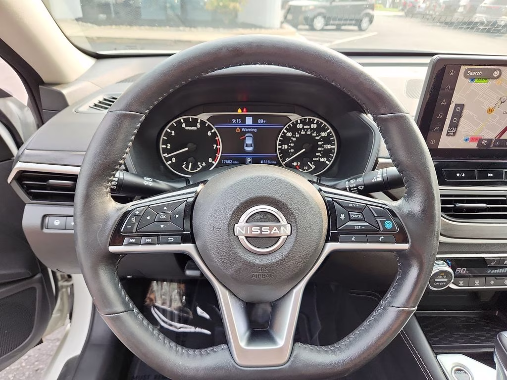 2023 Pearl White Tricoat Nissan Altima 2.5 SL AWD Sedan
