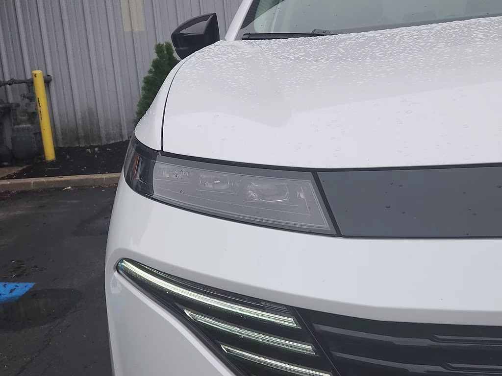 2026 Everest White Pearl Tricoat Nissan Murano Platinum AWD SUV
