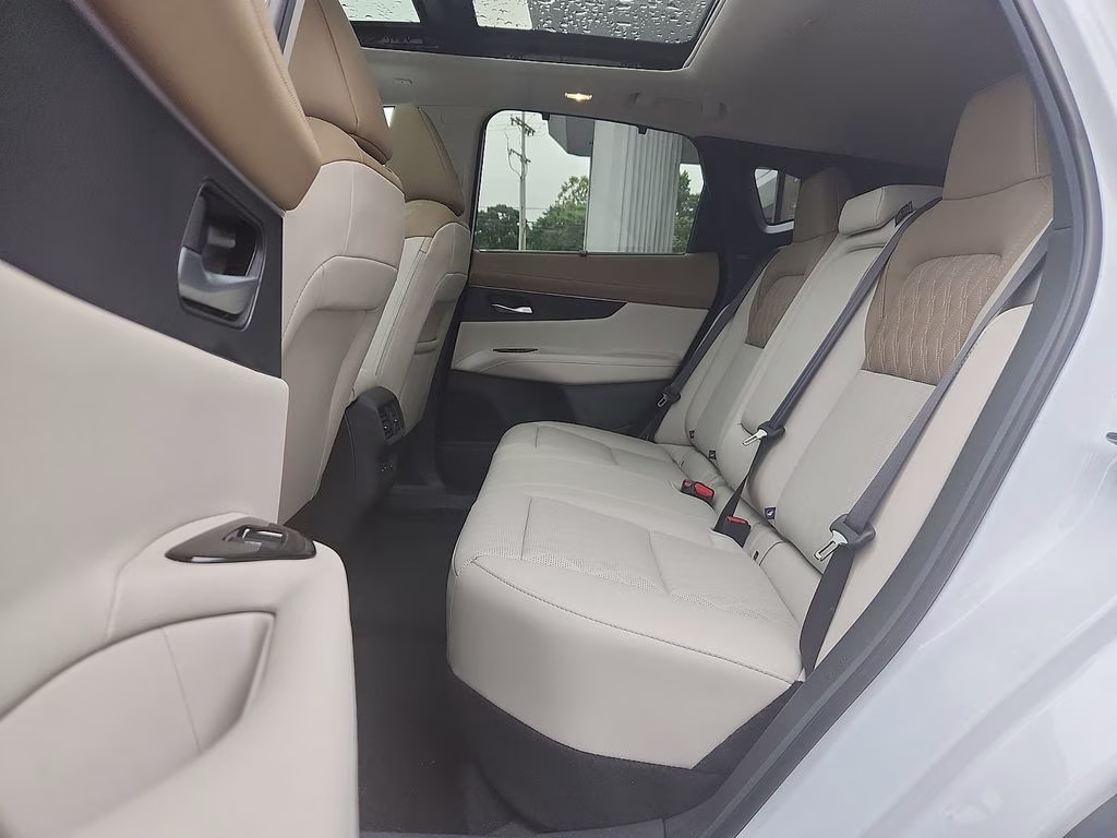 2026 Everest White Pearl Tricoat Nissan Murano Platinum AWD SUV
