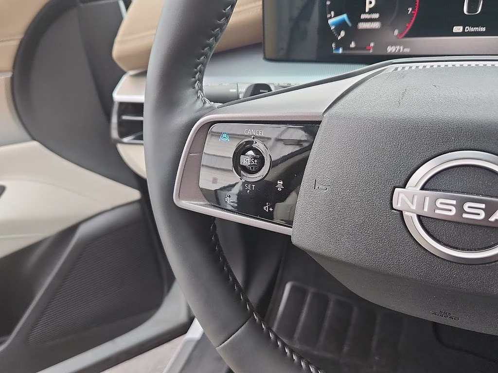 2026 Everest White Pearl Tricoat Nissan Murano Platinum AWD SUV
