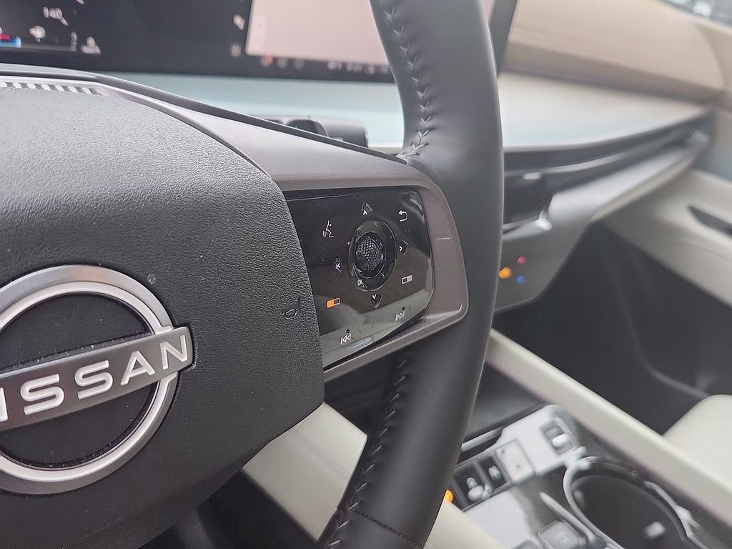 2026 Everest White Pearl Tricoat Nissan Murano Platinum AWD SUV