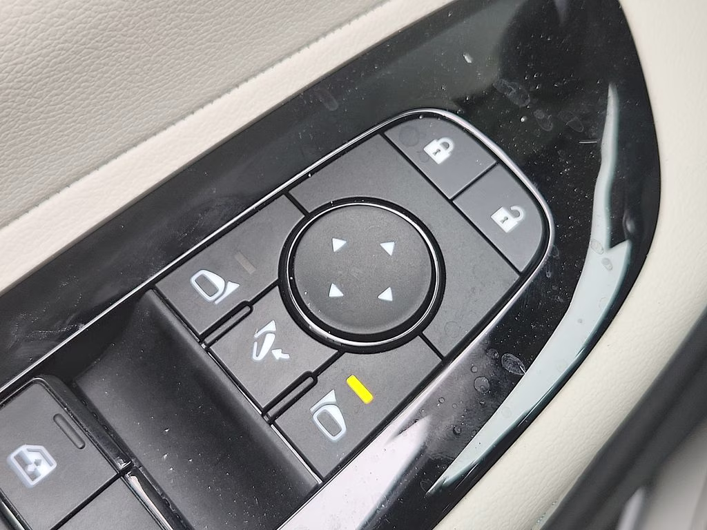 2026 Everest White Pearl Tricoat Nissan Murano Platinum AWD SUV