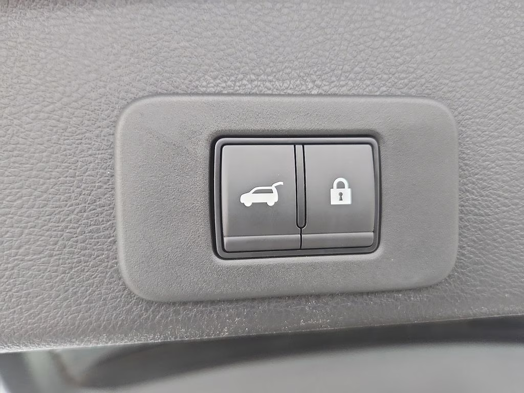 2026 Everest White Pearl Tricoat Nissan Murano Platinum AWD SUV
