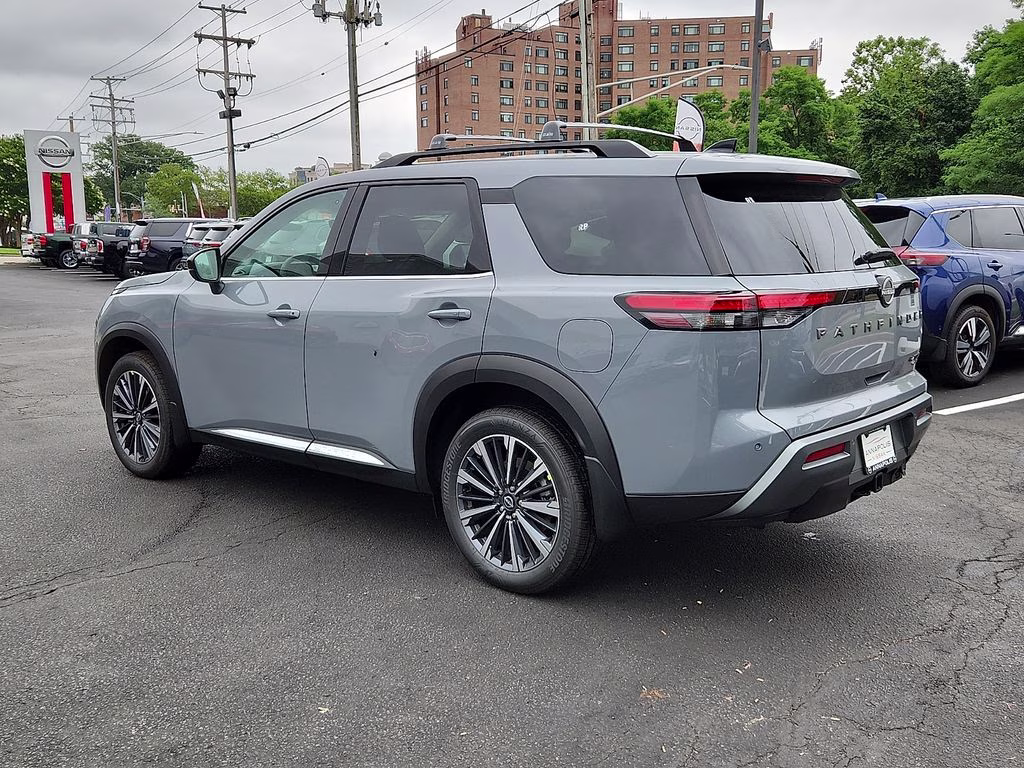 2026 Boulder Gray Pearl Nissan Pathfinder Platinum 4X4 SUV