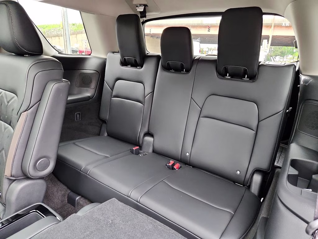 2026 Boulder Gray Pearl Nissan Pathfinder Platinum 4X4 SUV