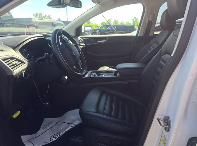 2024 Oxford White Ford Edge SEL AWD SUV